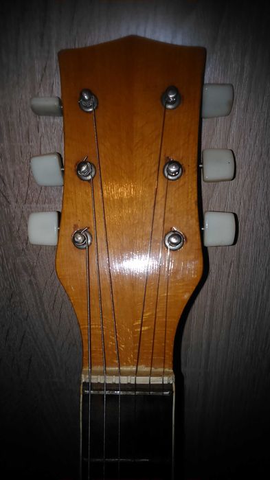Gitara Jazz Defil Antyk