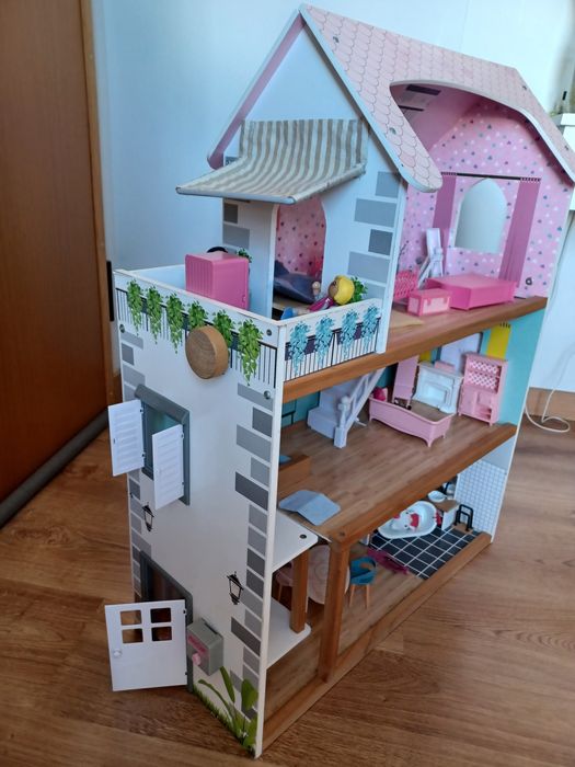 Casinha de bonecos (menina)