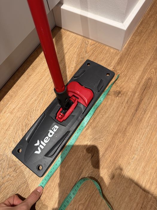 Mop Vileda Ultramax Płaski Zestaw z Wiadrem Wyciskaczem Czarno Czerwony