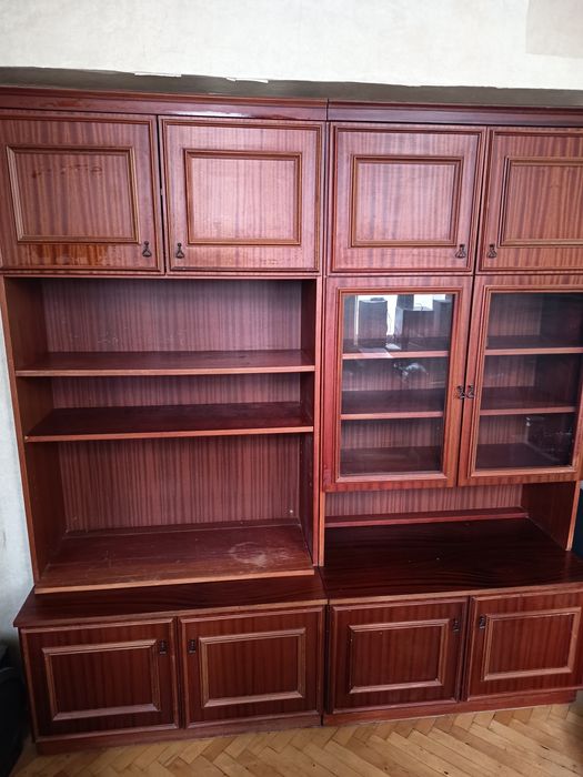 Віддам меблеву стінку