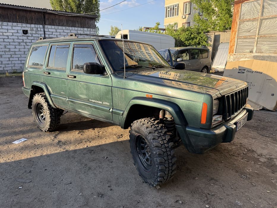 Cherokee Jeep XJ купити в Україні недорого – Ціна на OLX.ua