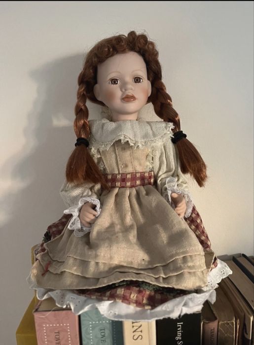 Porcelanowa lalka