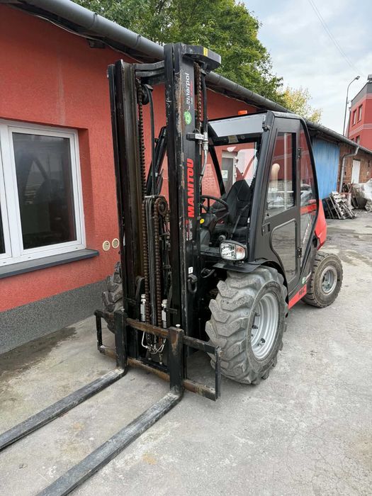 Wózek widłowy TERENOWY MANITOU MC 25-4 rok produkcji 2023
