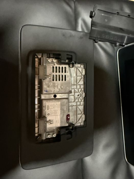 Bmw f15 g11 монітор