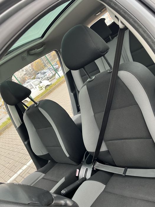 Продаю авто Peugeot 207