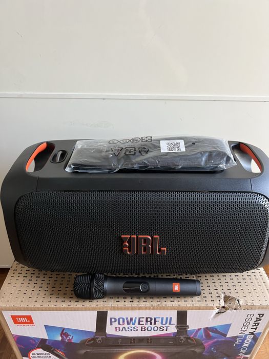Vendo coluna JBL On-The-Go com microfone e caixa, como nova!!