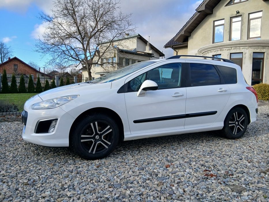 Пежо 308 sw 2011 року