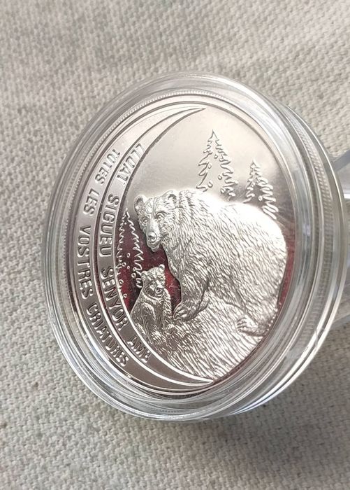 Андорра. 10 дінерів 1992р. " Бурий ведмідь". СРІБЛО. ПРУФ.