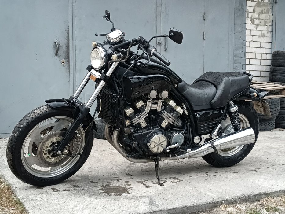 Yamaha V-max 1200