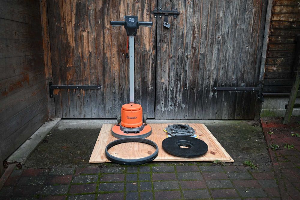 cykliniarka polerka numatic z systemem quatro bardzo mało używana