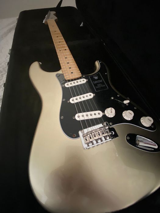 Fender 75th Anniversary Stratocaster - Diamond Anniversary + Hardcase