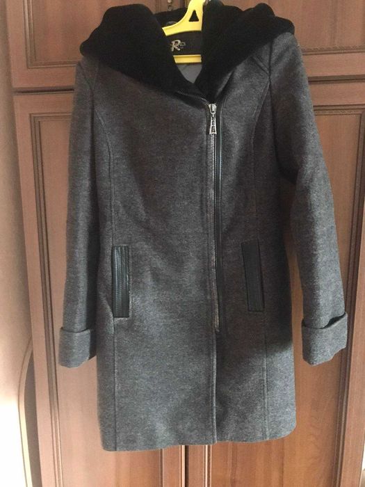 Продам жіноче пальто