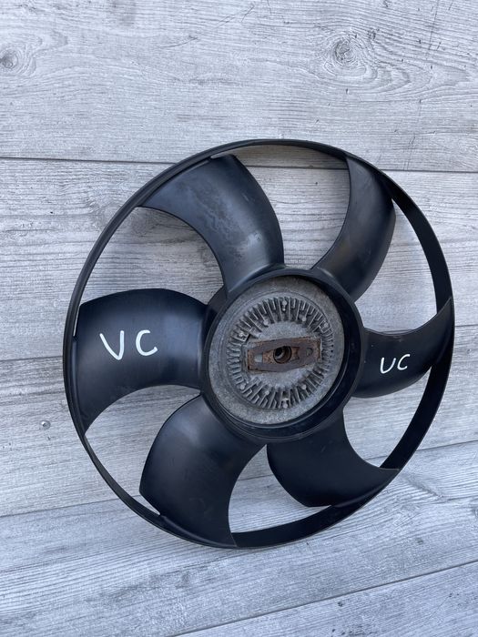 Вентилятор радіатора віскомуфта охолодження Volkswagen Crafter 2.5