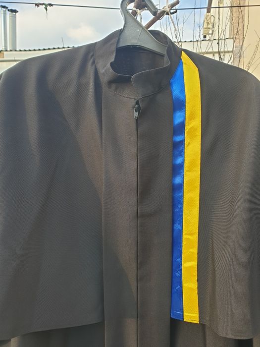 Мантія випускника, мантія на вручення ПРОКАТ ОРЕНДА