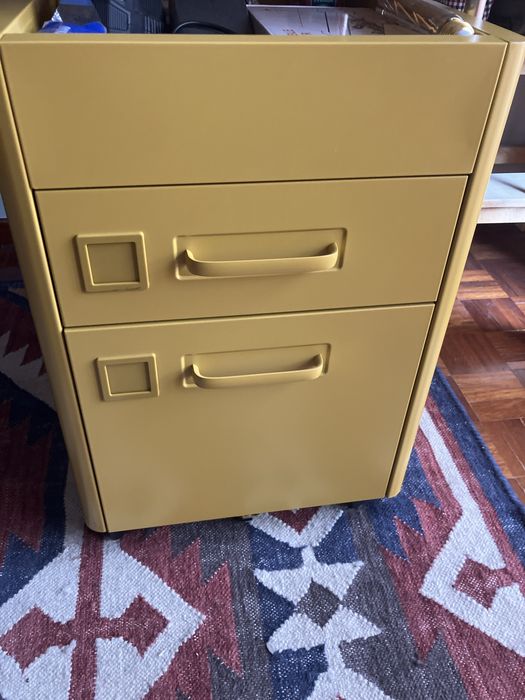 Movel de gavetas ikea idasen como novo