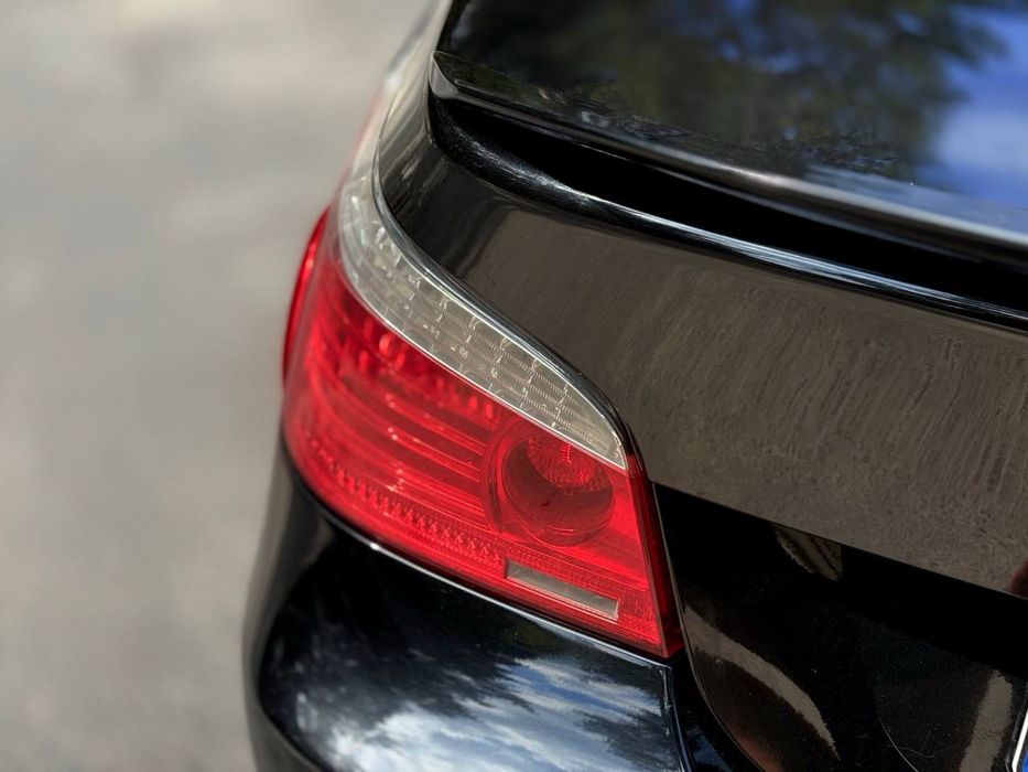 BMW E60 523I