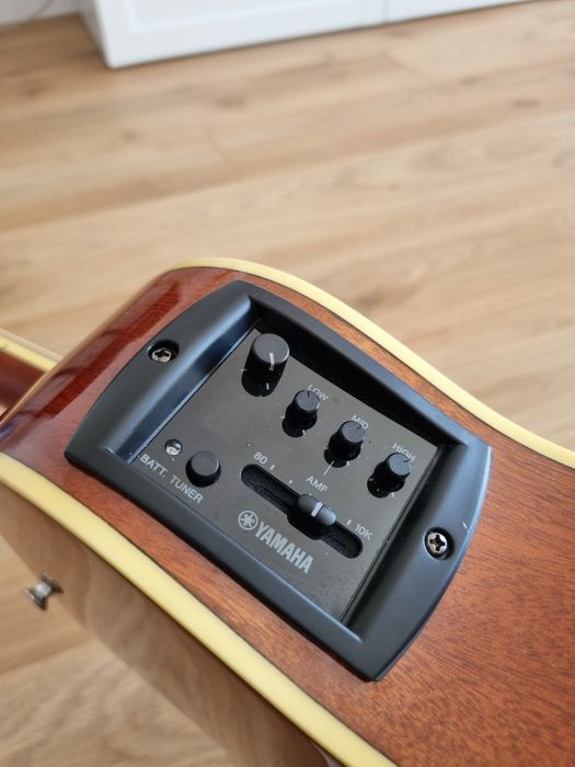 Gitara Yamaha apx 500