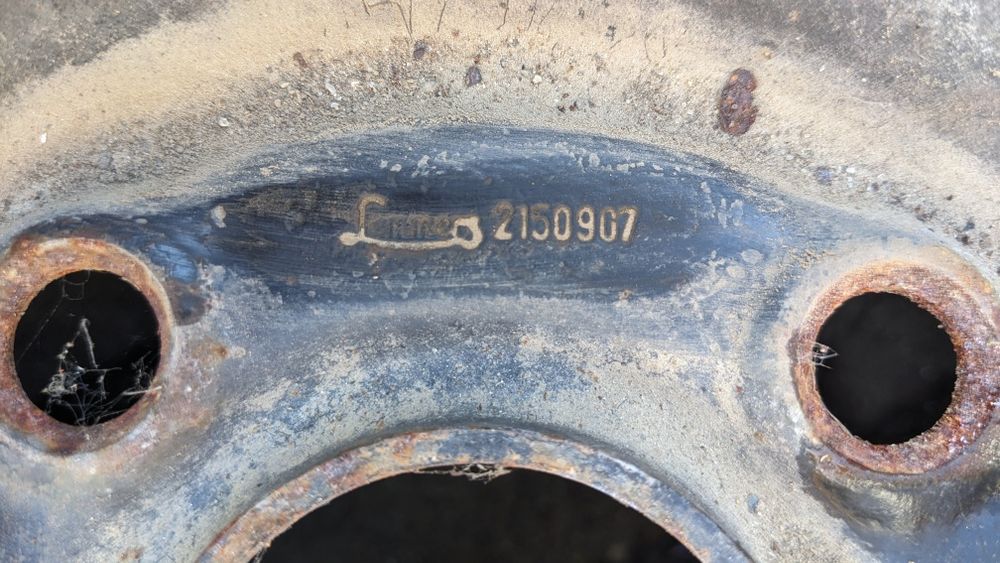 Felgi 15" do audi 80b4 ET37 kołpaki gratis