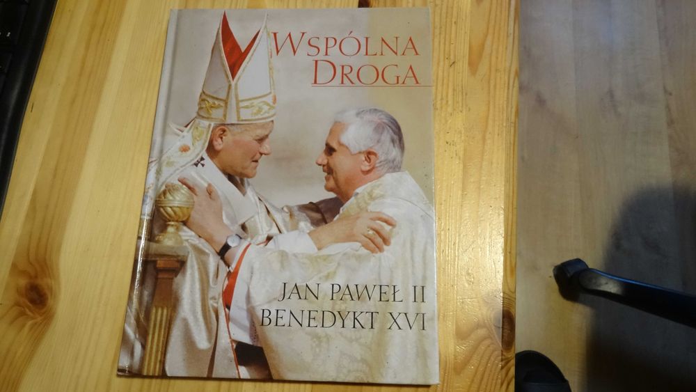 Wspólna Droga Jana Pawła II i Benedykta XVI