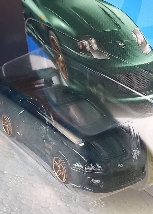 Conjunto de 4 miniaturas hot wheels