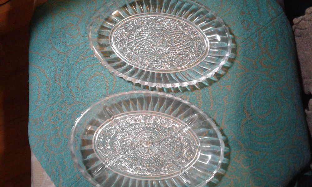 Набор блюдо-менажница хрустальные  2 шт новые