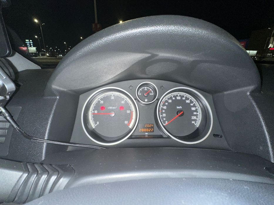 Опель Астра універсал