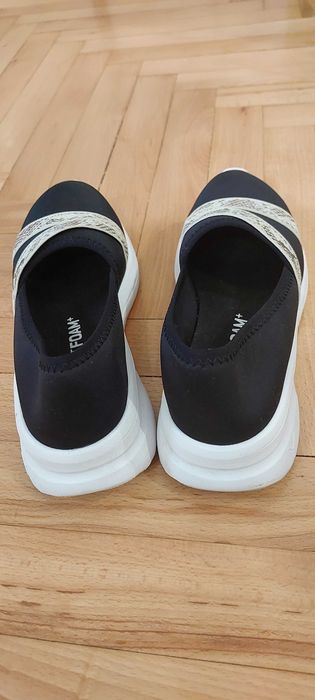 Снікерси Puma, 39, стан нових, м'якенькі, на щодень те що треба.