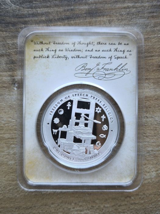 Srebrne monety w specjalnych  Certipack z serii Founders of Liberty