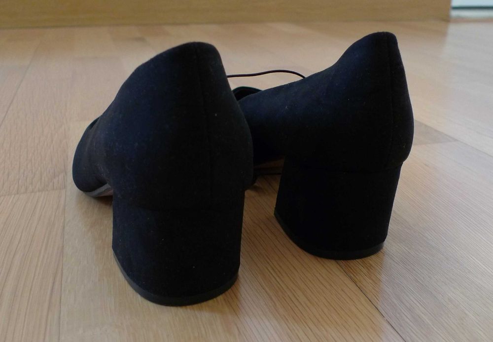 Sapatos pretos com salto de 5cm, 37, Lefties, novos e com etiqueta