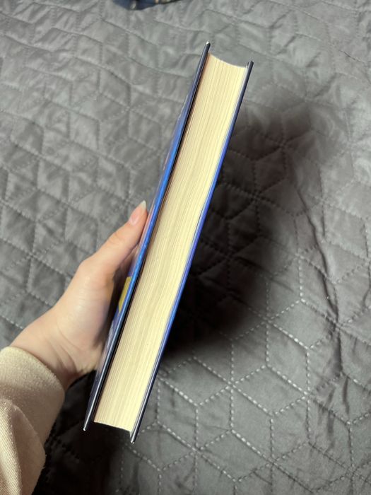 Книга «Служниця» Фріда Мак-Фадден