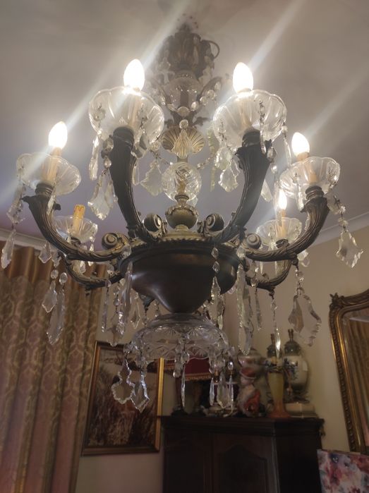 Lustre grande em bronze