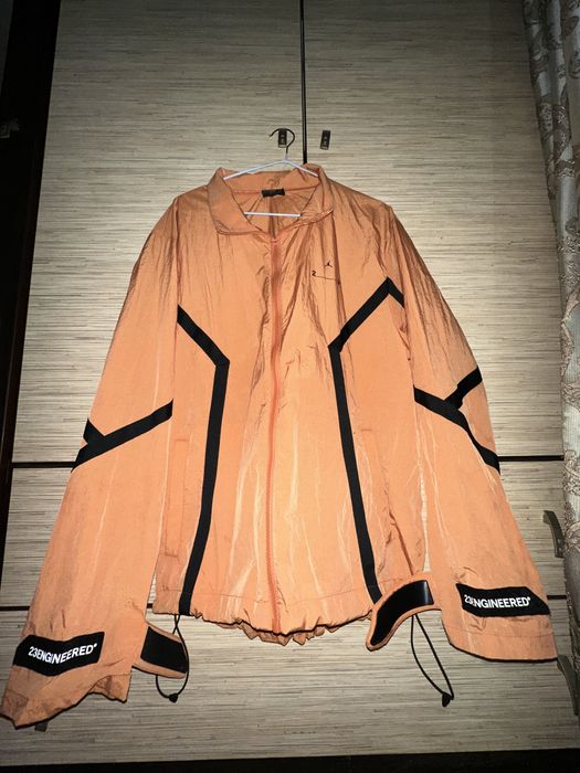 Куртка Jordan 23 Engineered помаранчева чоловіча розмір M