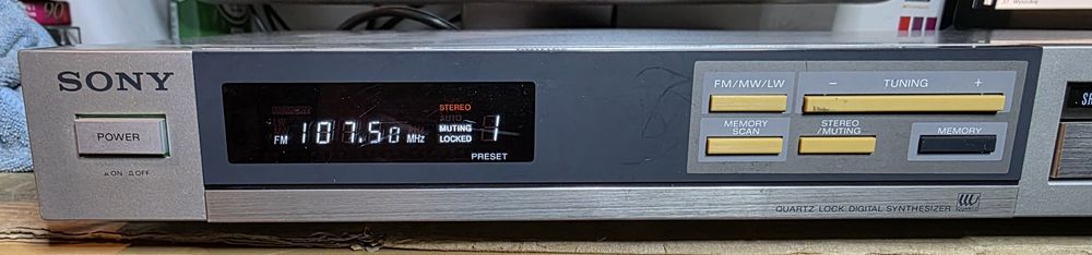 Tuner Stereo SONY ST-JX44L