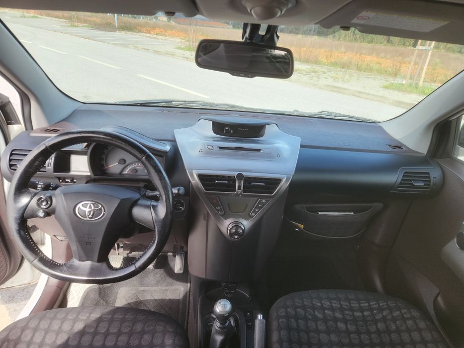 Toyota iQ 1.4D 90cv