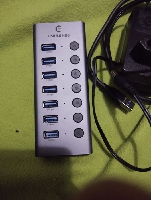 Extensão de hub USB3.0 de 7 portas a funcionar muito bem