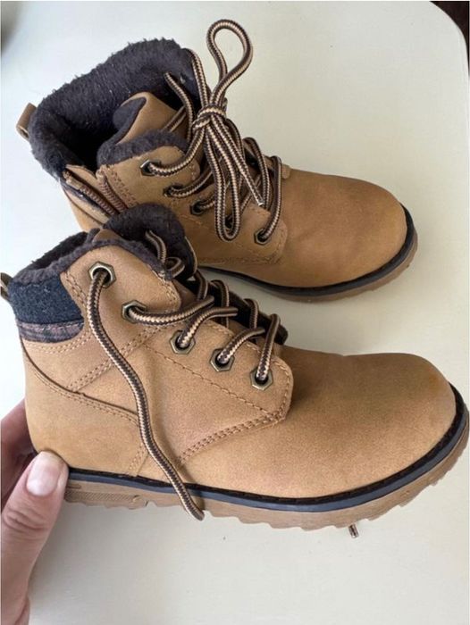 Дитячі черевички