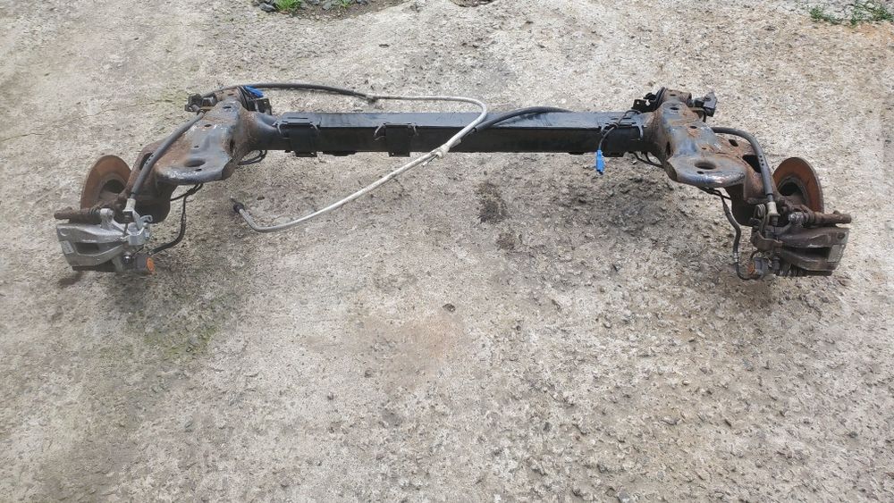 Задня балка підвіскі Peugeot  Пежо 207 308 307 3008гола