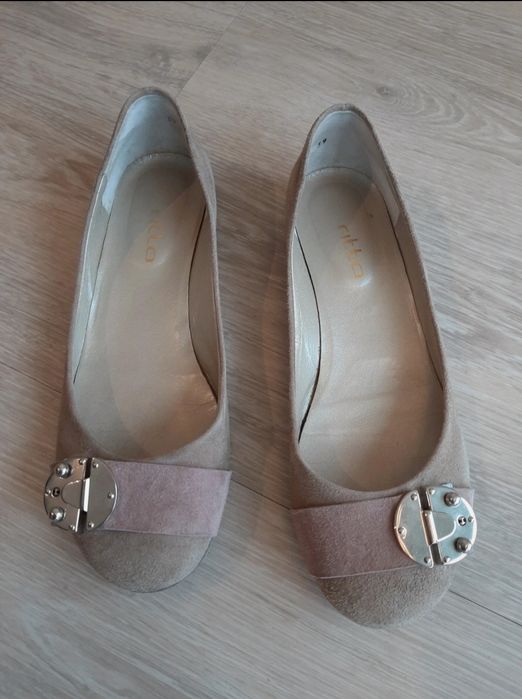 Sabrinas beige camurça nr. 39
