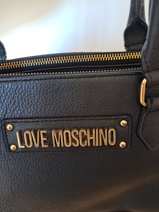 Carteira preta Love mochino em pele