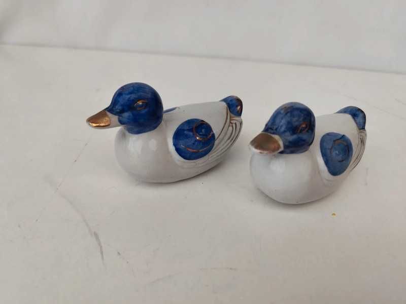 Patos em porcelana