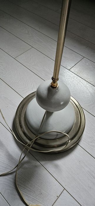 Lampa stojąca ze szklanymi kloszami, PRL