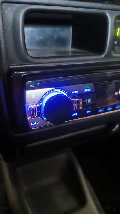 Auto-Rádio Universal NOVO com Bluetooth, Atende Chamadas, USB etc