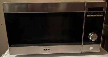 Micro-ondas TEKA MWE 230 G com Grill (23L) – Inox e Preto – Como Novo