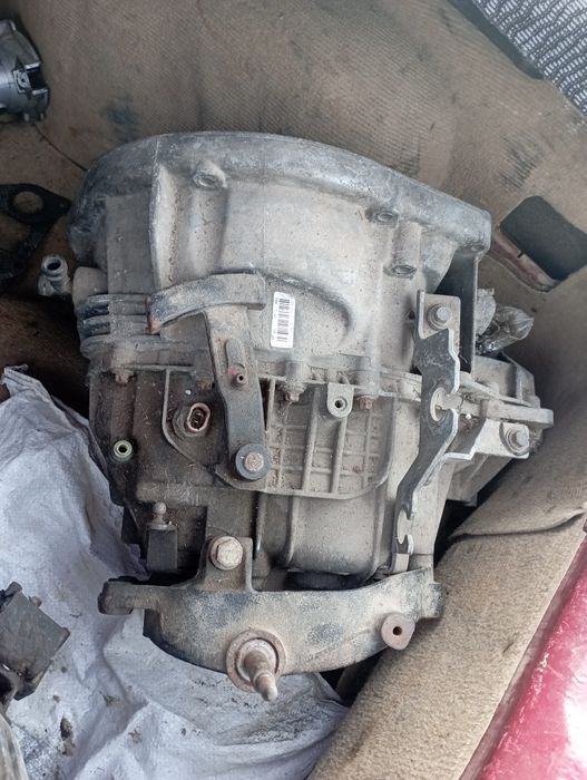 Коробка передач КПП Opel Vivaro Renault Trafic Nissan Primastar 1.9