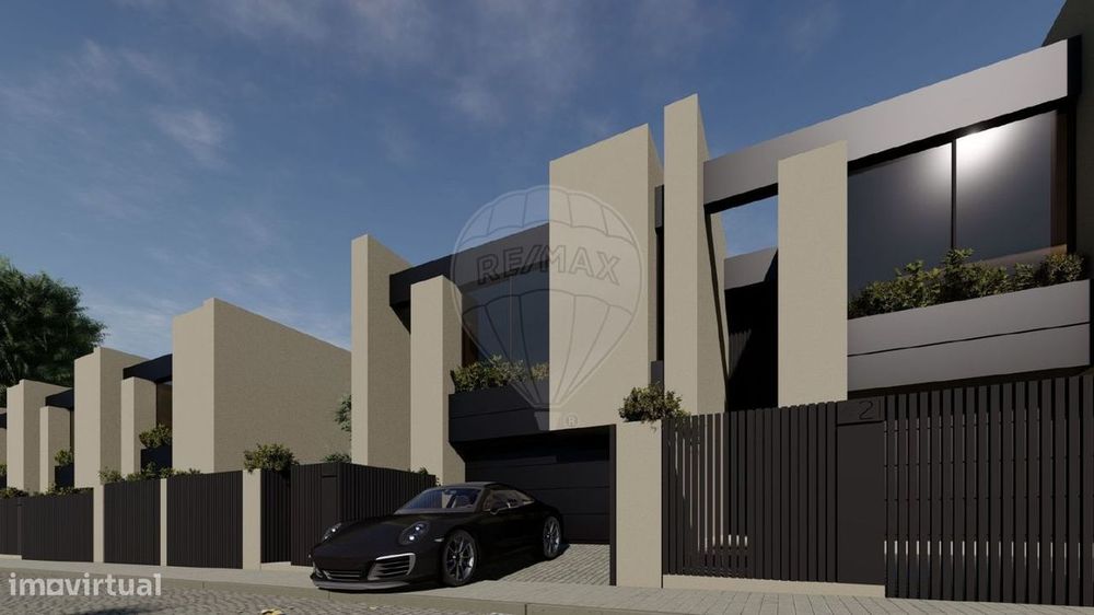 T3 Detached House for Sale