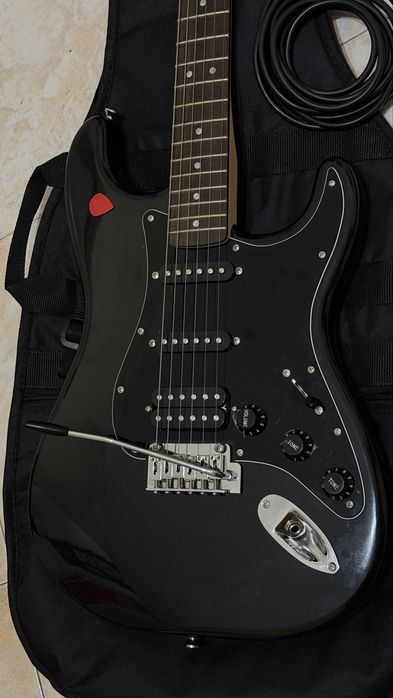 guitarra eletrica fender squier stratocaster