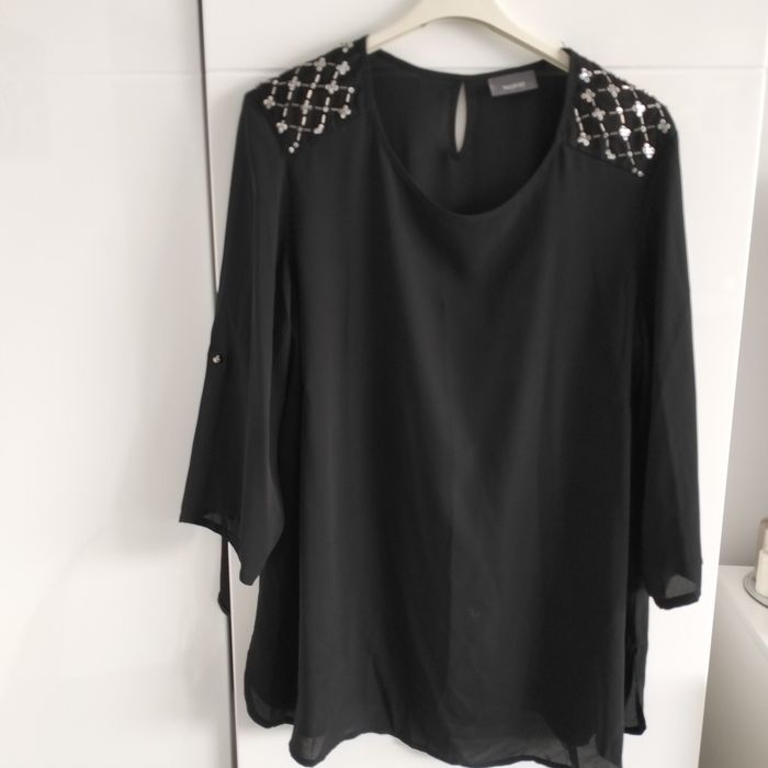 Czarna bluzka z cekinami