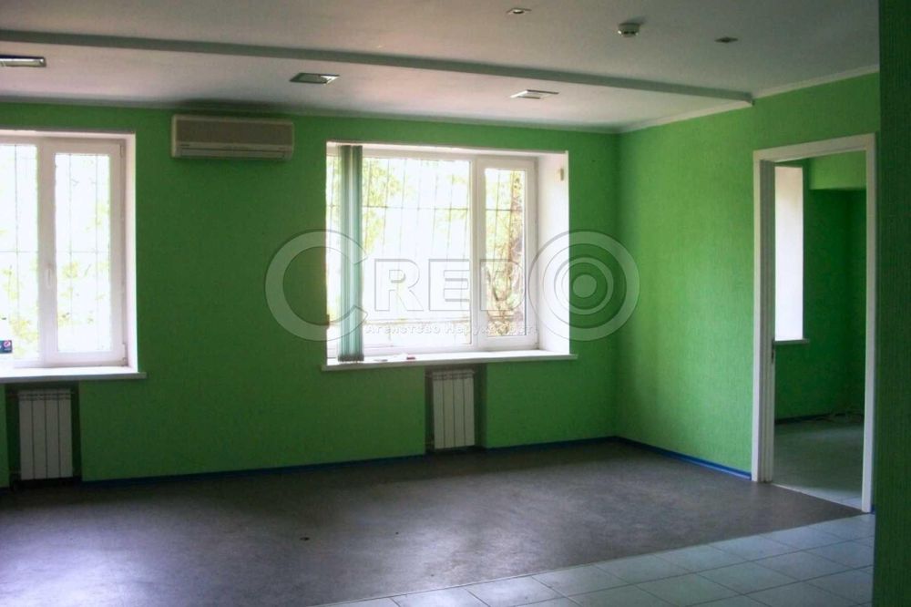 Продаж торгово-офісного приміщення, 351 кв.м