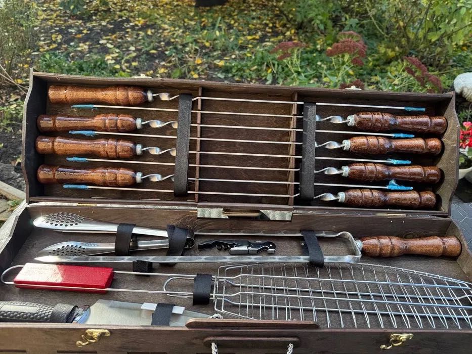 Качественный набор для шашлыка —идеальный вариант для отдыха.В наличии