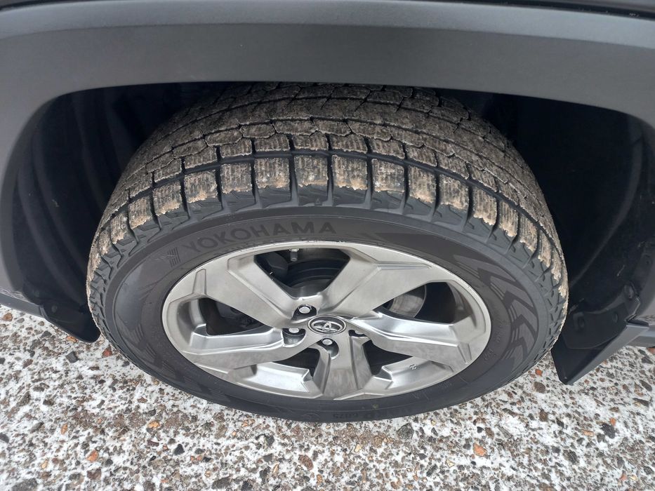 TOYOTA - RAV-4 Premium